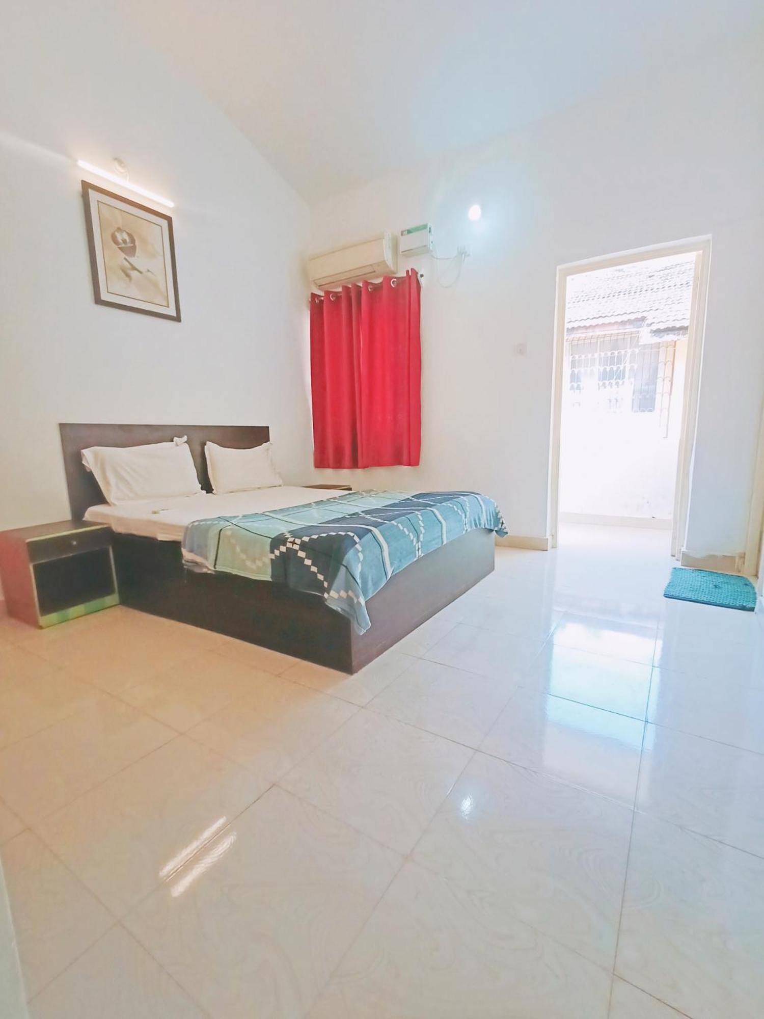 Goa Suites Holiday Home Calangute Oda fotoğraf